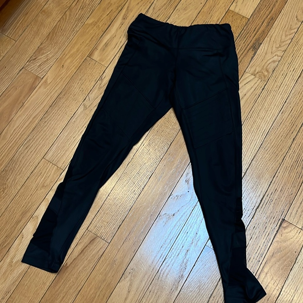 Black 90 Degree leggings!